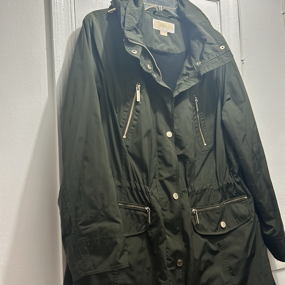 Authentic NWOT Michael Kors jacket . Very Nice & warm. - Picture 2 of 13